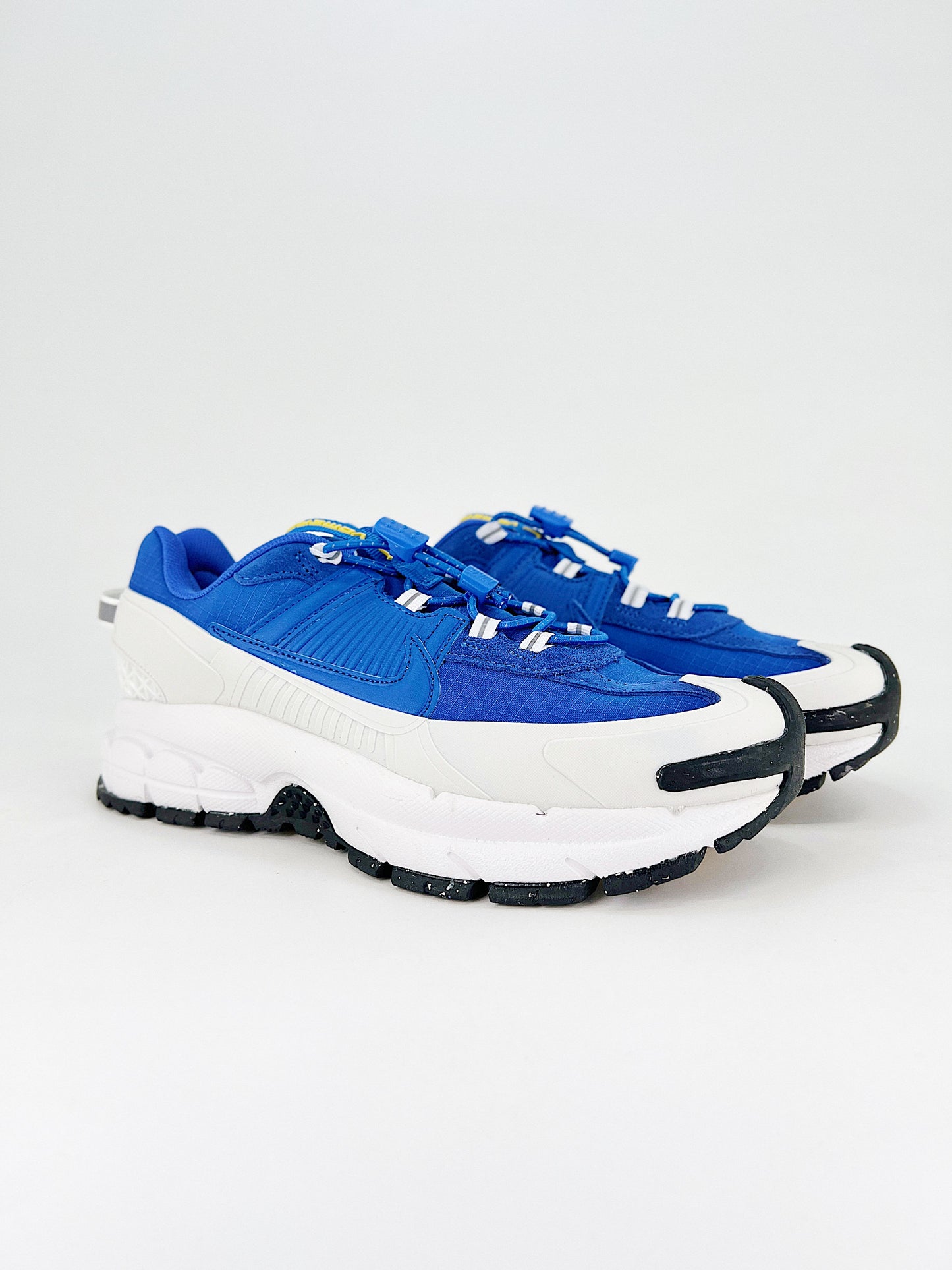 NIKE | VOMERO 5
