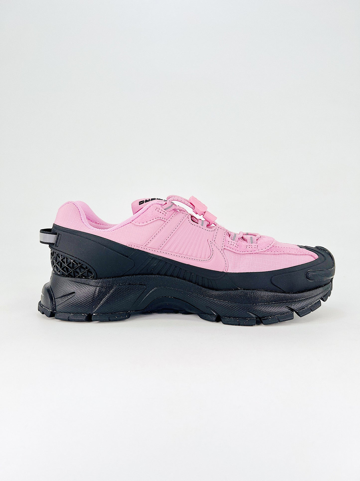 NIKE | VOMERO 5