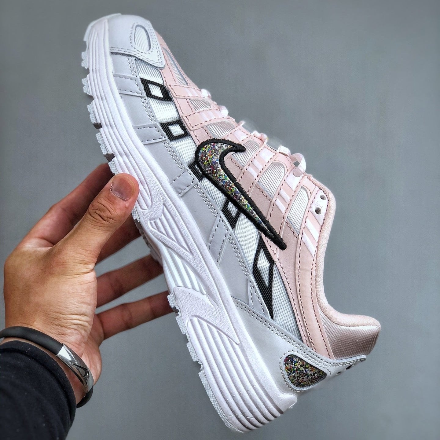 NIKE | P-6000