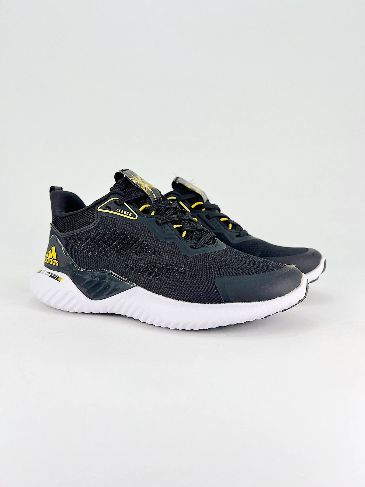 Adidas alphabounce beyond Q4