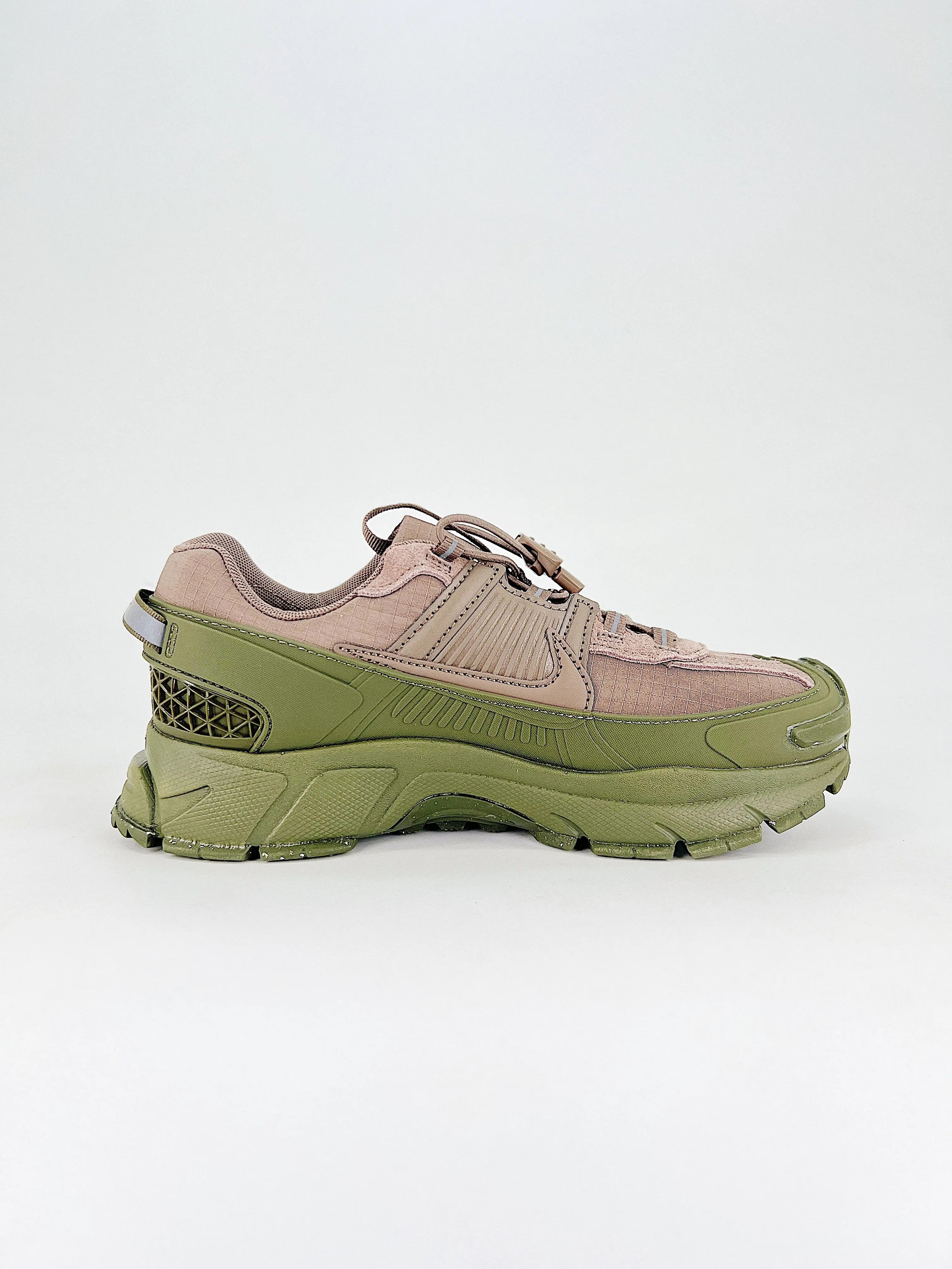 NIKE | VOMERO 5 COOL&BAG