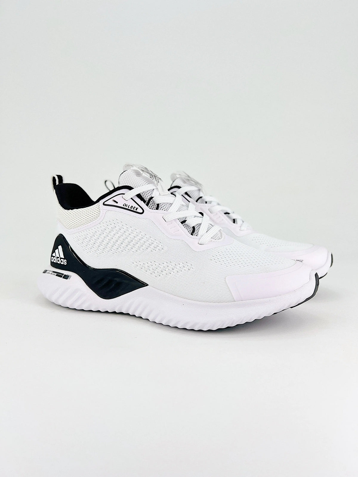 Adidas alphabounce beyond Q4