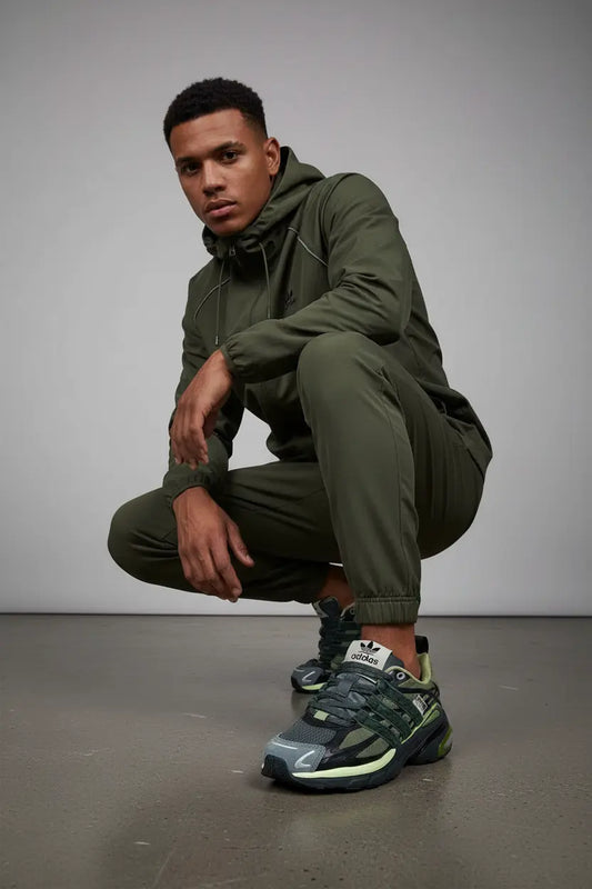 Mannequin homme avec Adidas ADISTAR