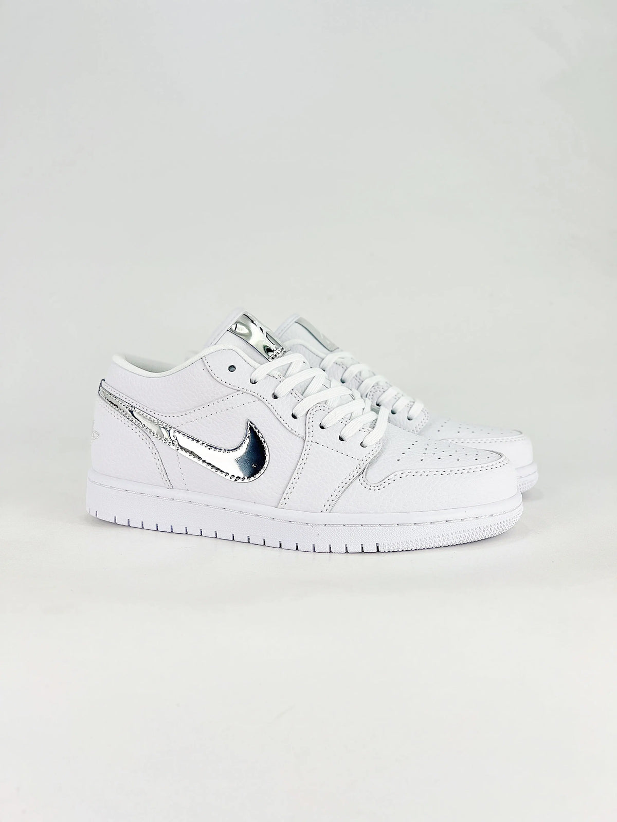 Air Jordan 1 Low White Silver Metallic