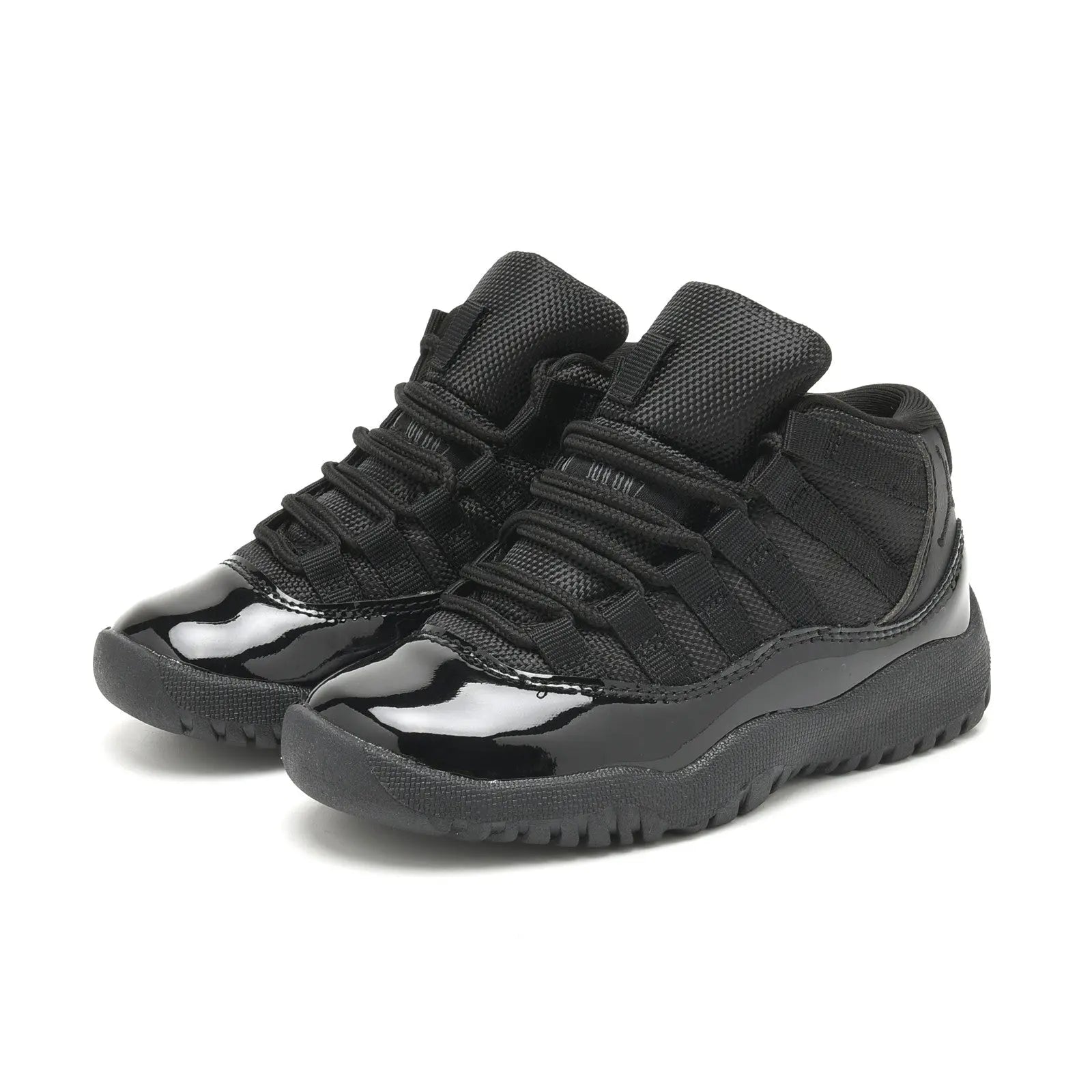 Air Jordan 11 Low (Enfant)