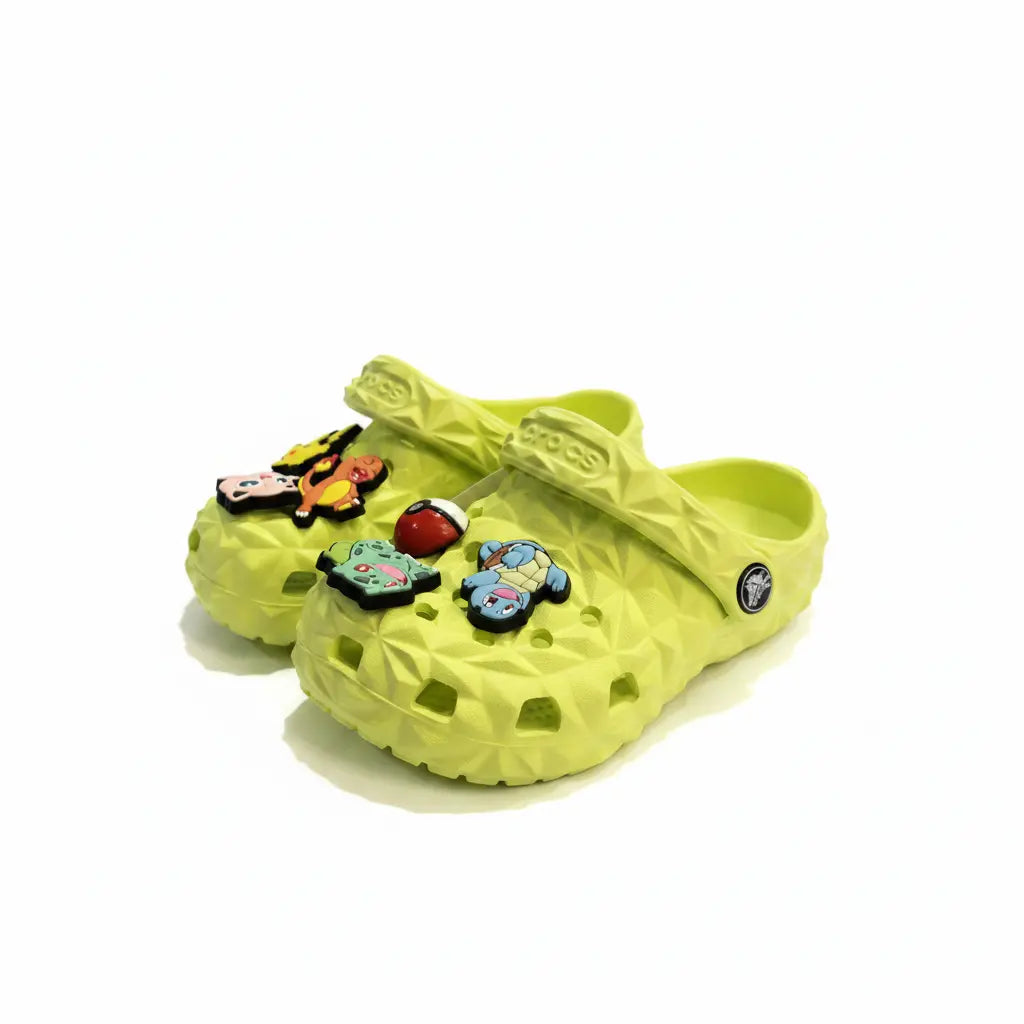 Crocs Classic Clog Pokémon Jaune Lime - Fond blanc studio