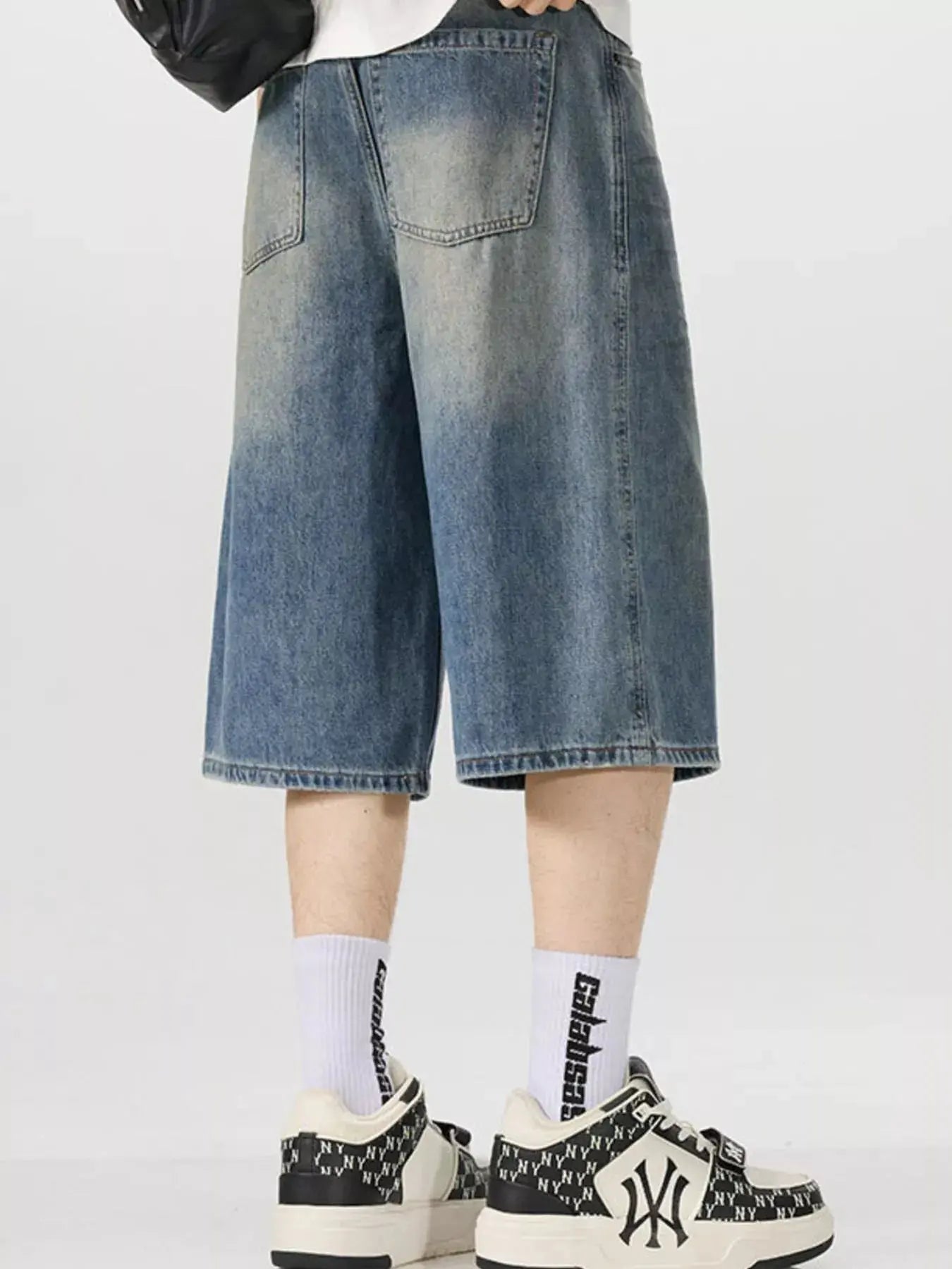 Men's Vintage Wash Wide-Leg Capris Jeans  COOLANDBAG