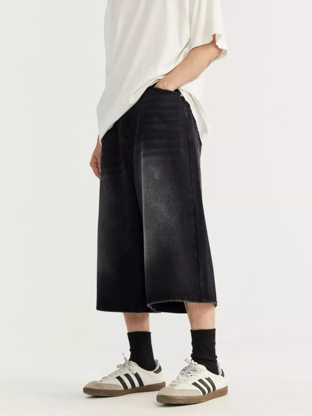 Men's Washed Wide Leg Demin Shorts  COOLANDBAG