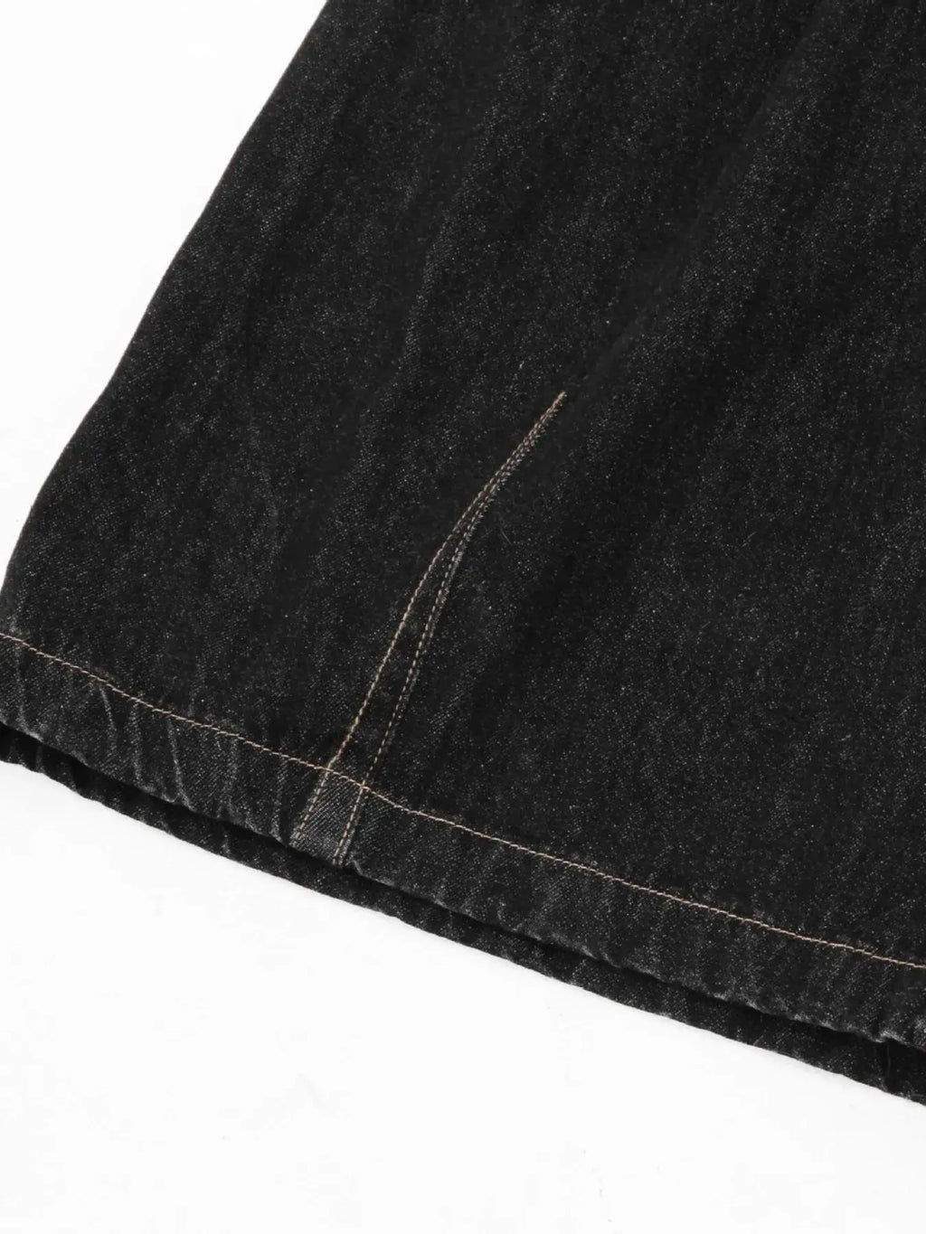 Men's Wide-Leg Denim Shorts with Plaid Accent  COOLANDBAG