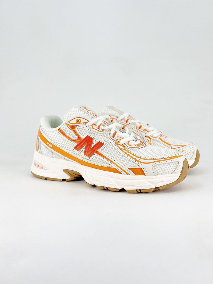 NEW BALANCE 740 — Orange