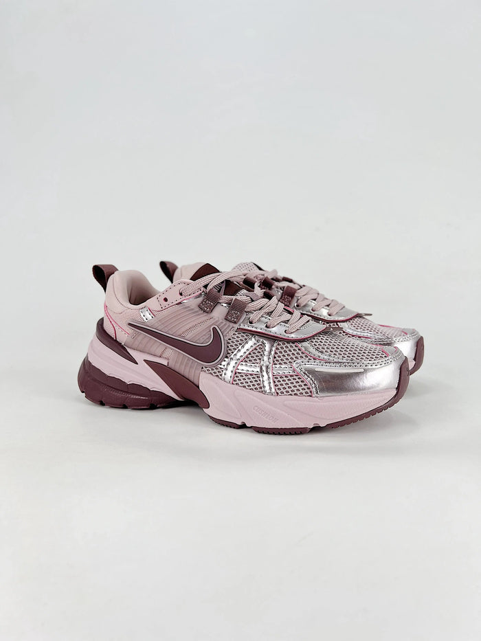 NIKE V2K RUN
