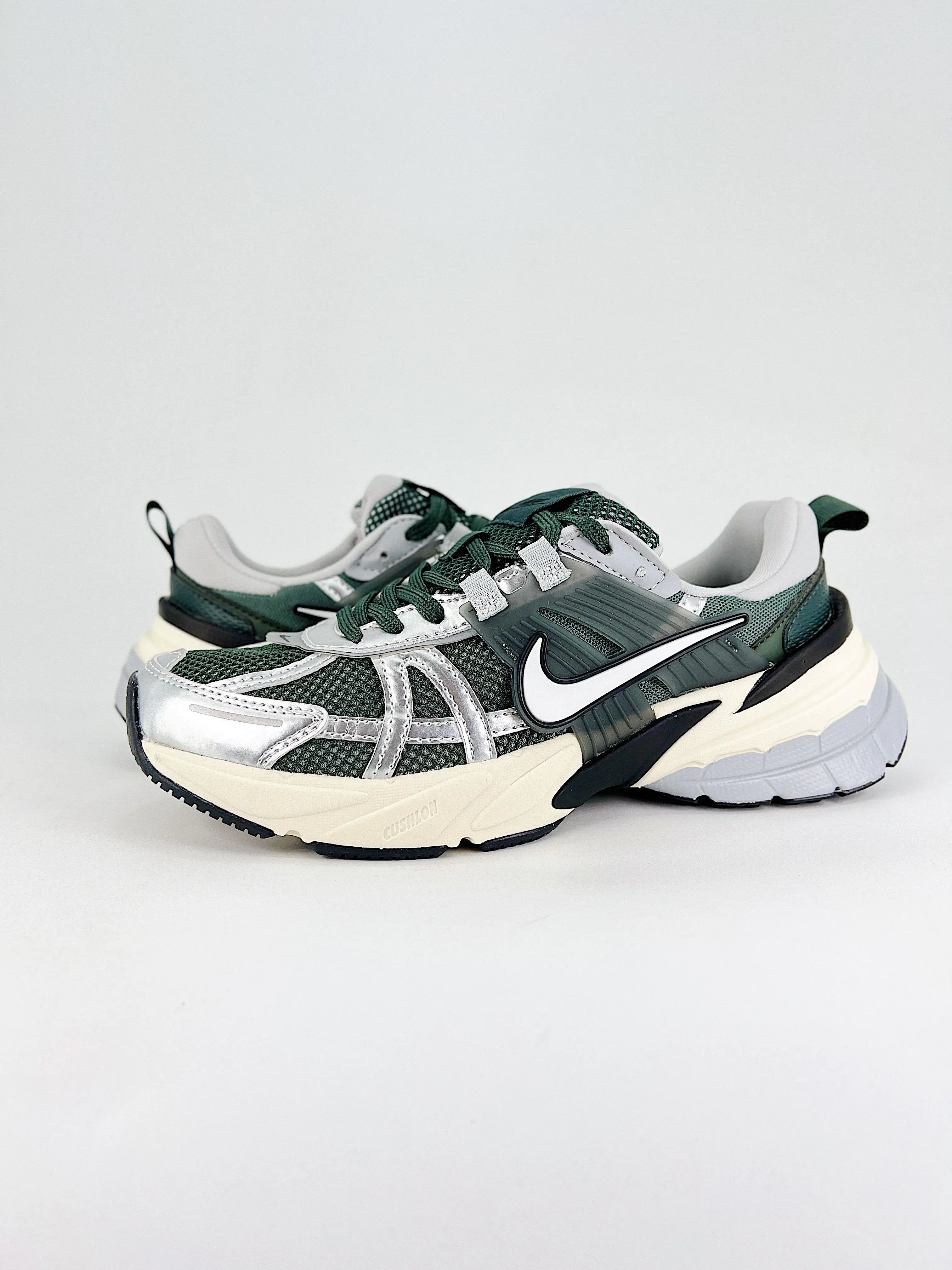NIKE V2K RUN  COOLANDBAG