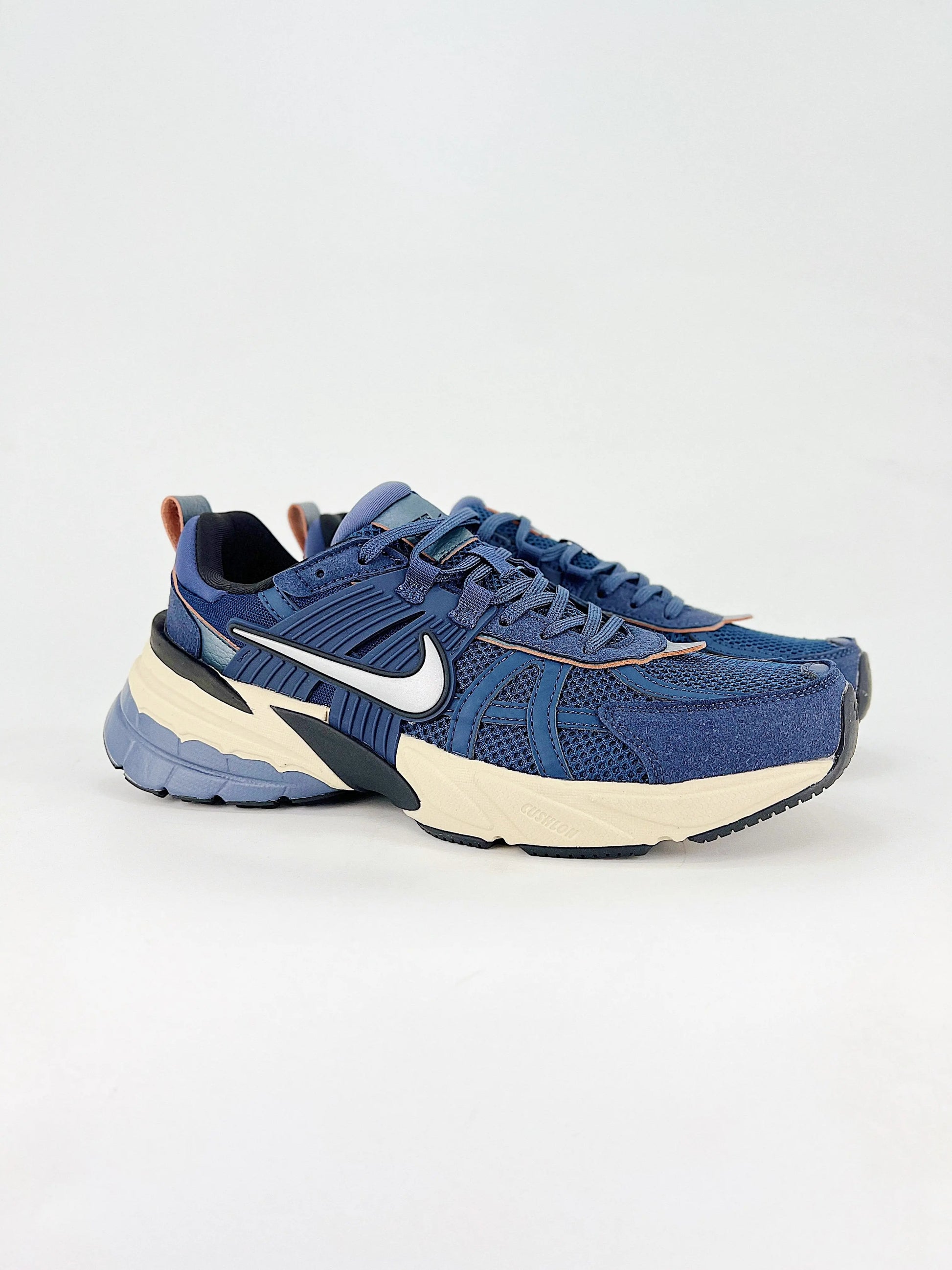 NIKE V2K RUN  COOLANDBAG