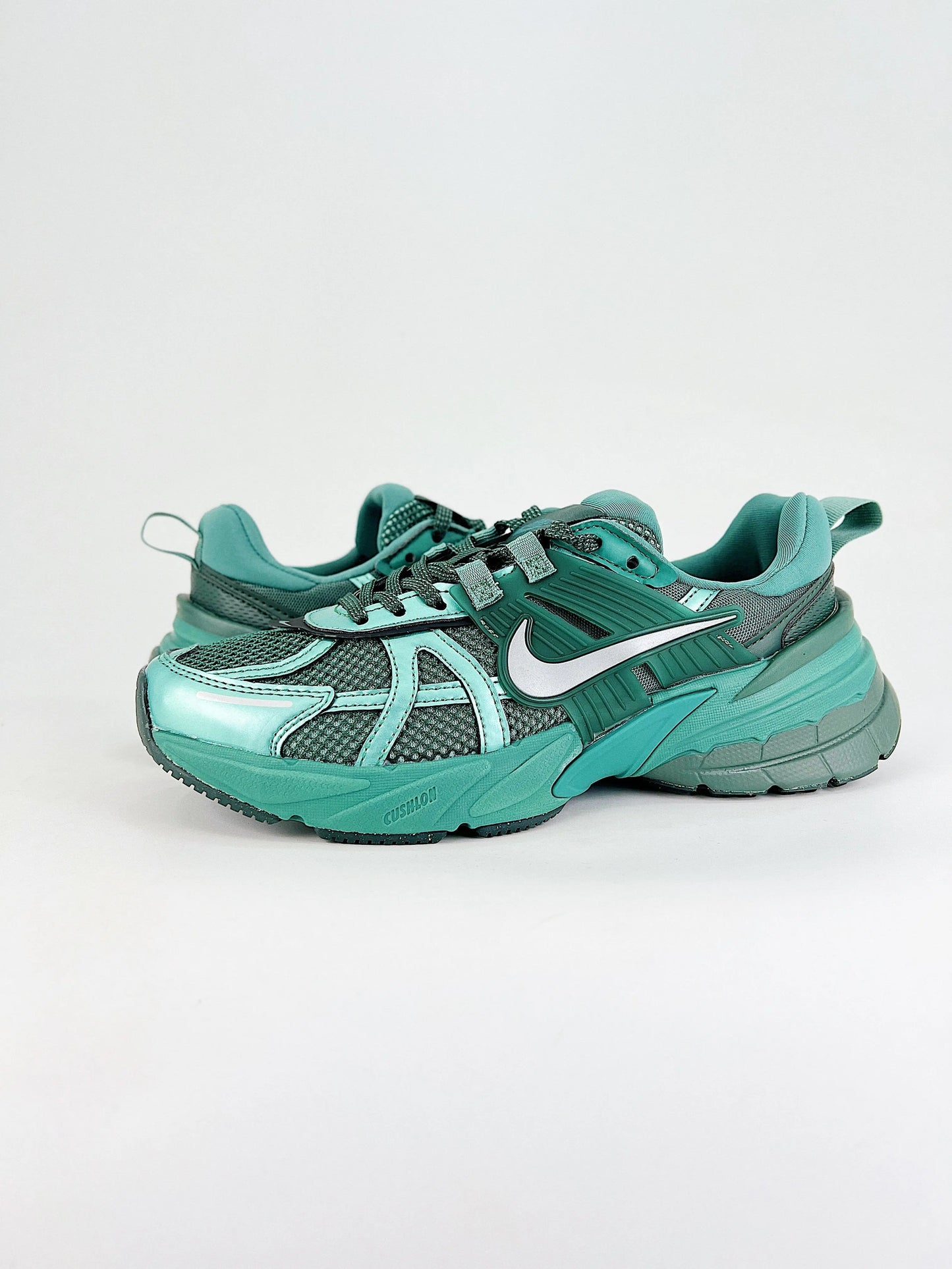 NIKE V2K RUN  COOLANDBAG