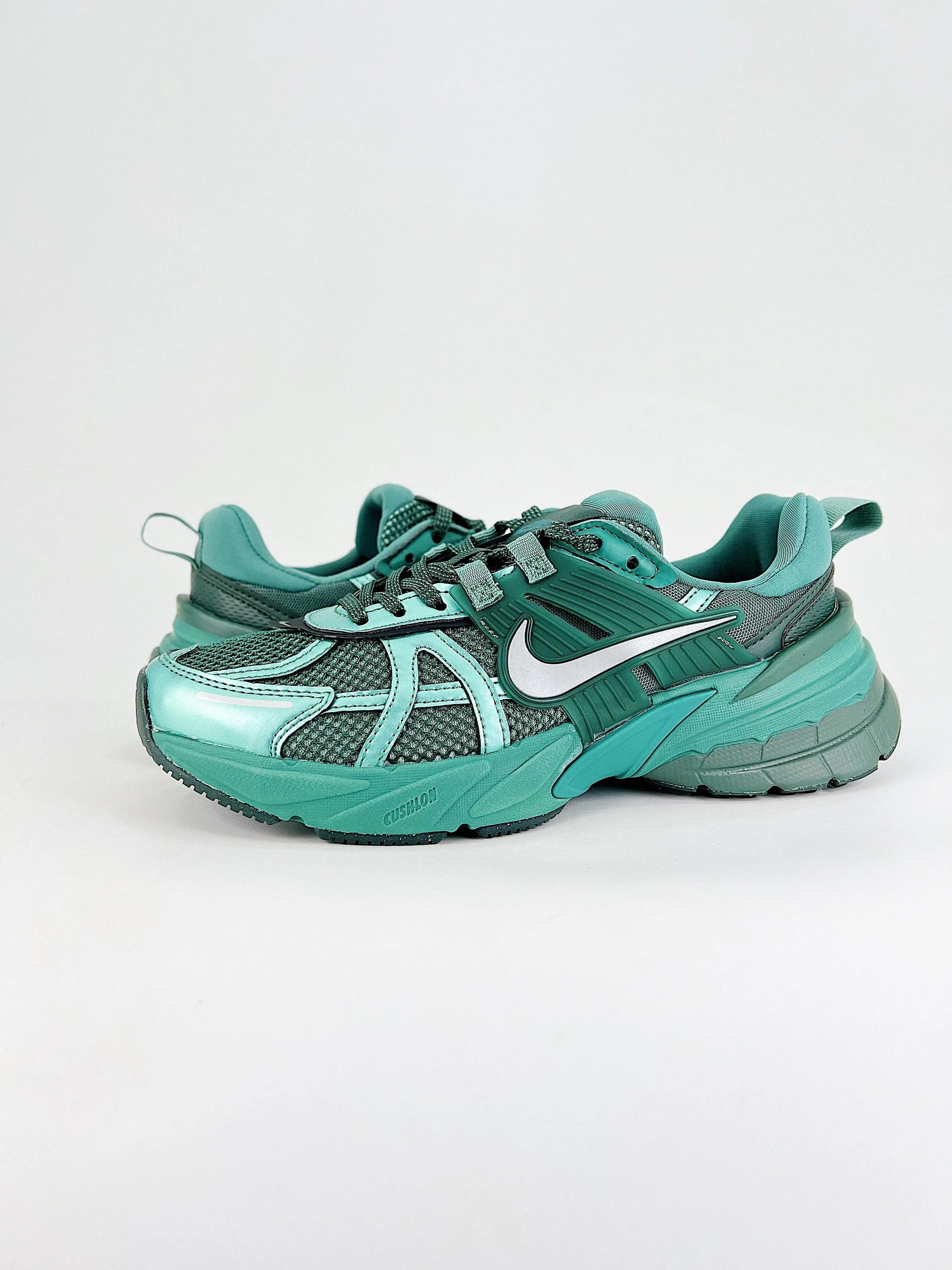 NIKE V2K RUN  COOLANDBAG
