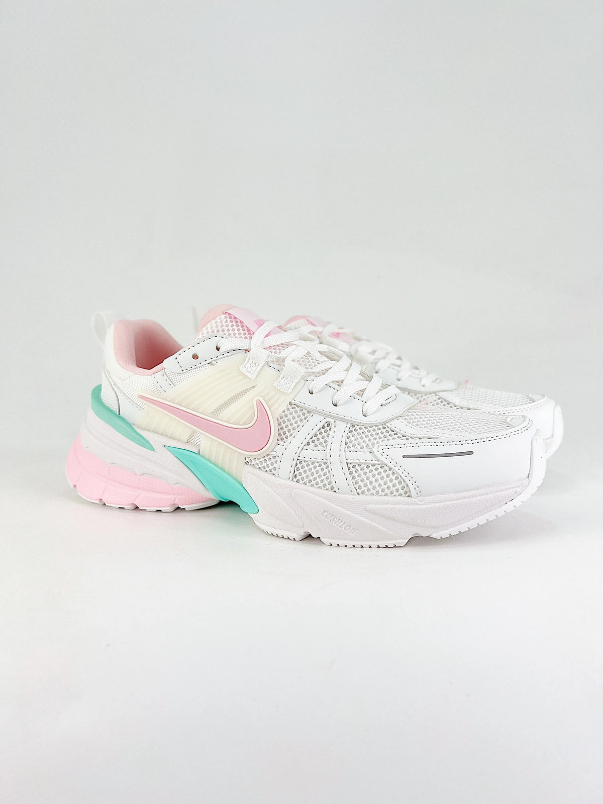 NIKE V2K RUN
