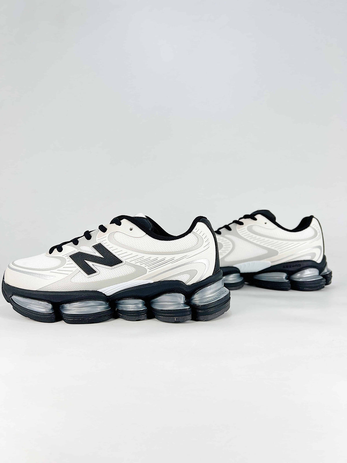 New Balance 2000  COOLANDBAG