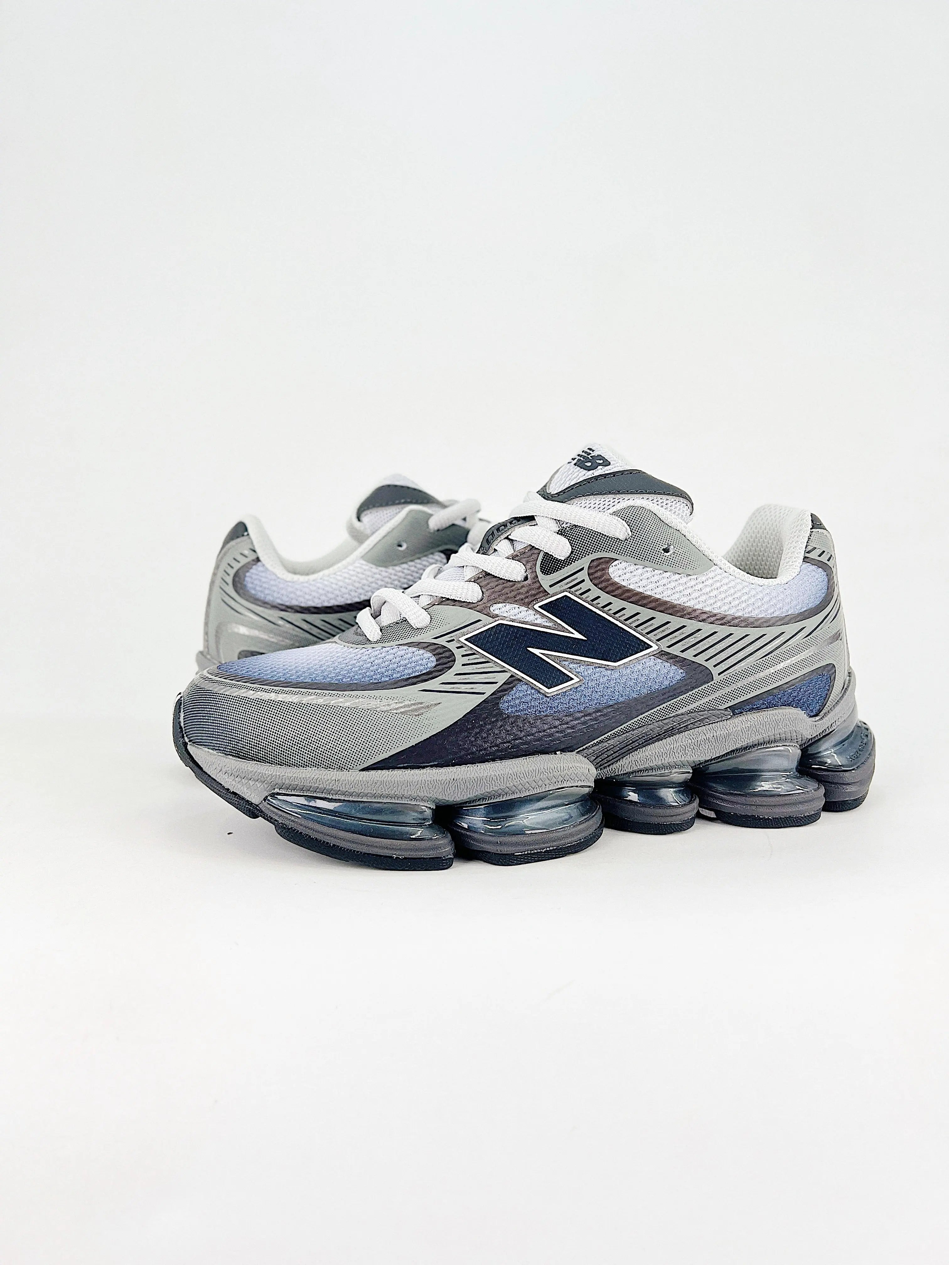 New Balance 2000  COOLANDBAG