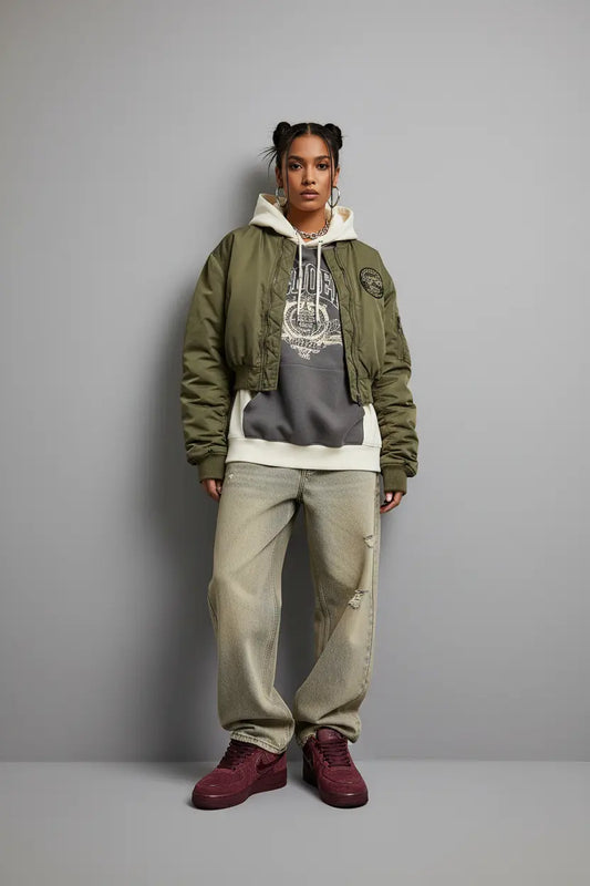 Nike AF1 Bordeaux - Femme debout