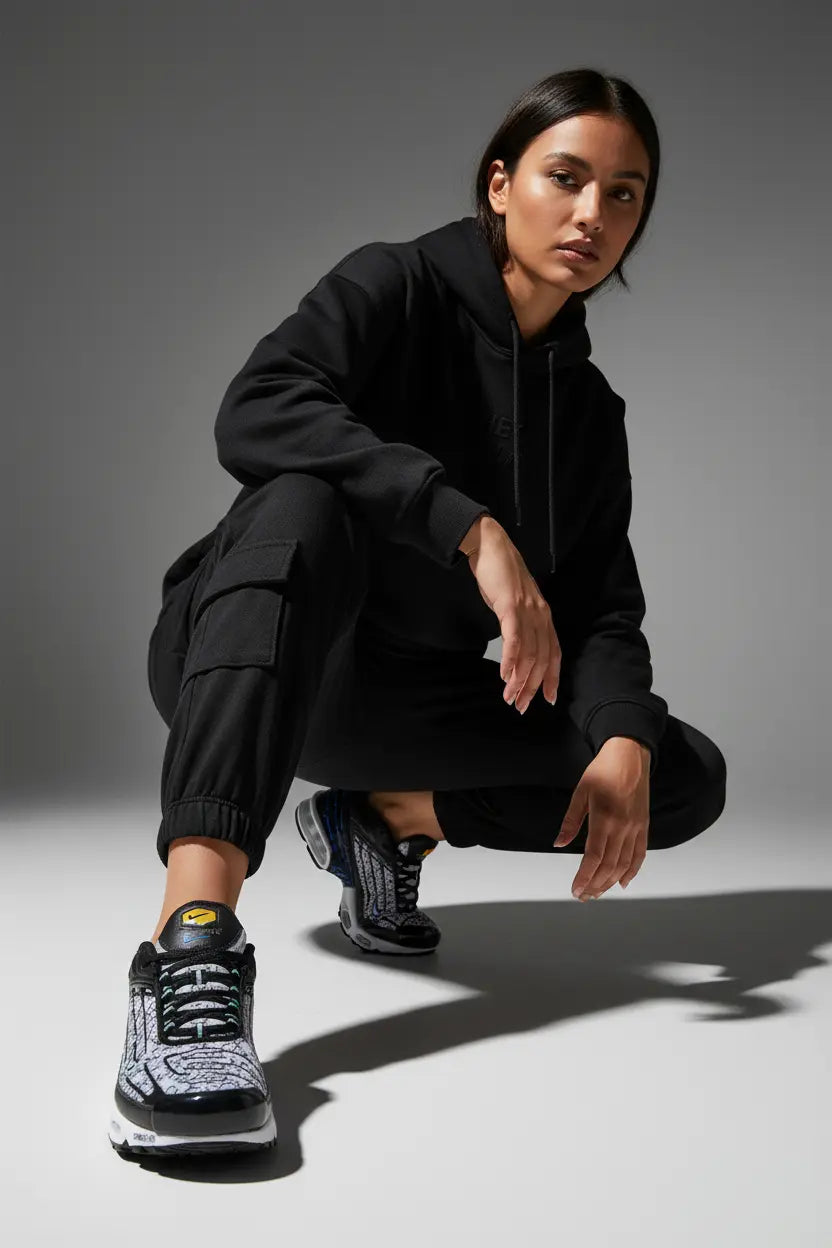 Mannequin femme accroupie - Noir