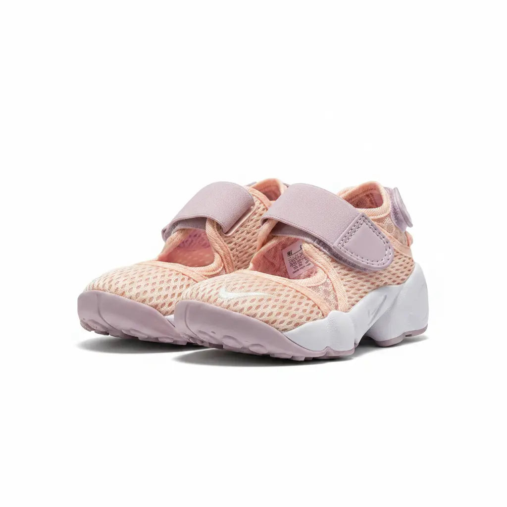 Nike Air Rift Enfant Rose - Fond blanc studio
