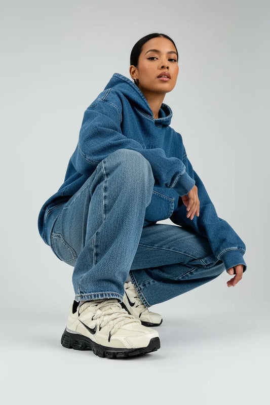 Mannequin féminin portant Nike Initiator Beige