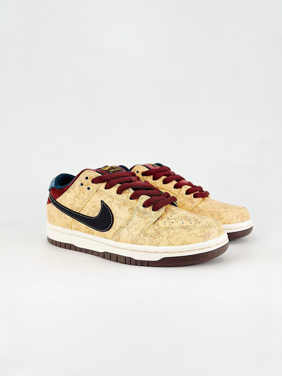 Nike SB Dunk Low
