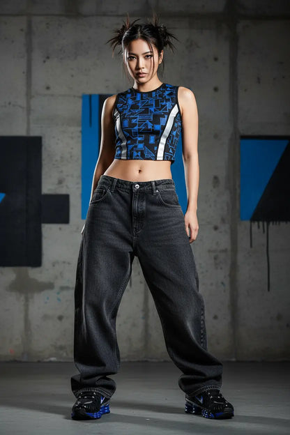 Nike Shox TL portées par mannequin femme debout