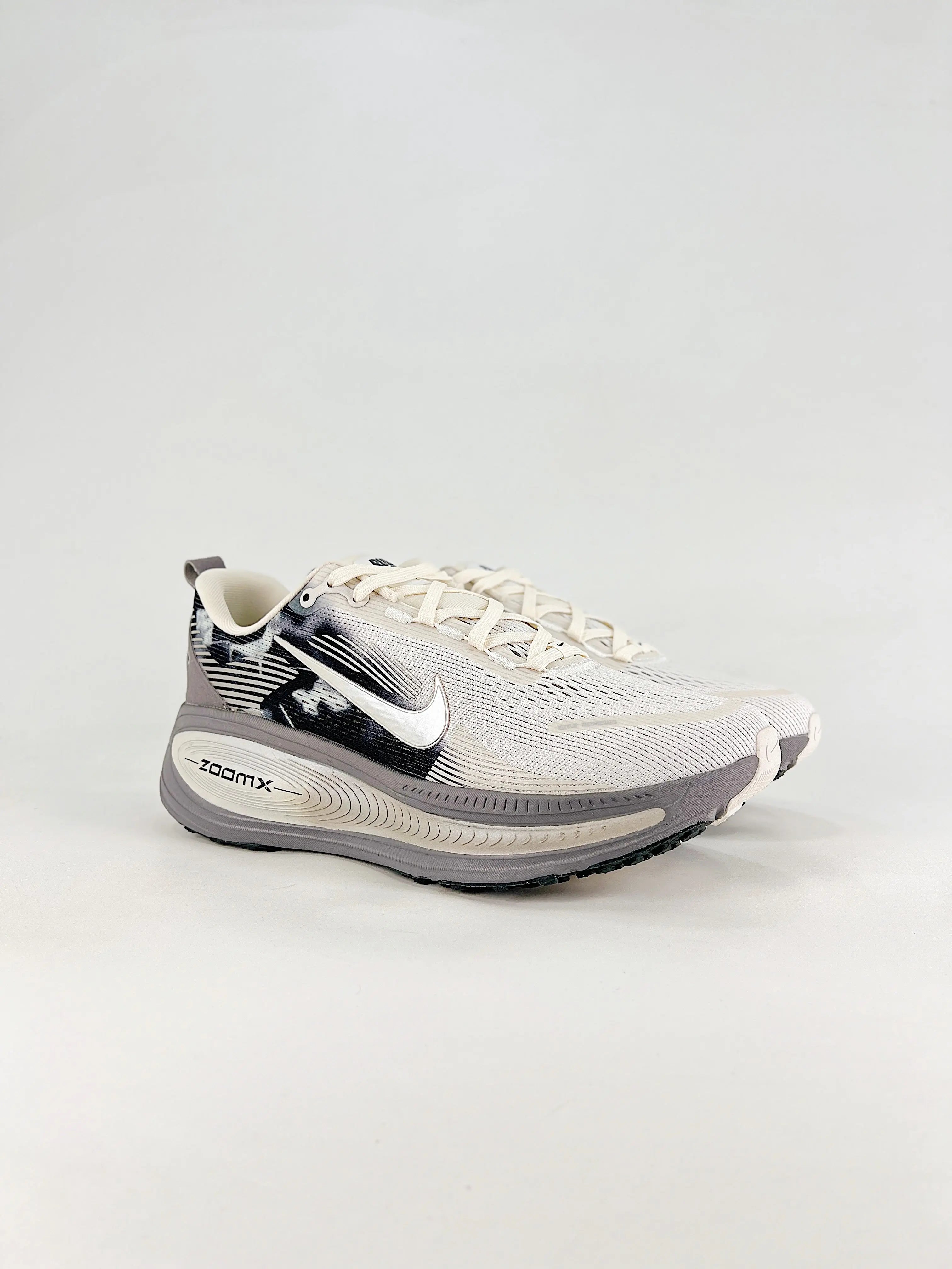 Nike Vomero 18  COOLANDBAG