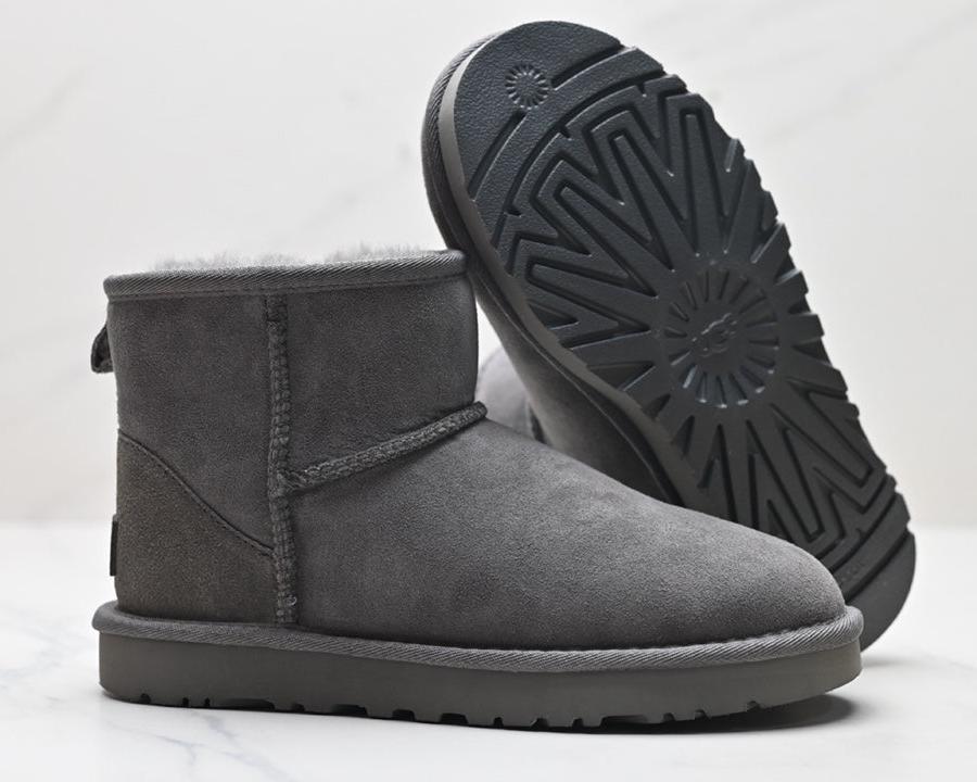 UGG Classic Ultra Mini