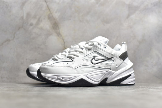 NIKE | NK Monarch M2K